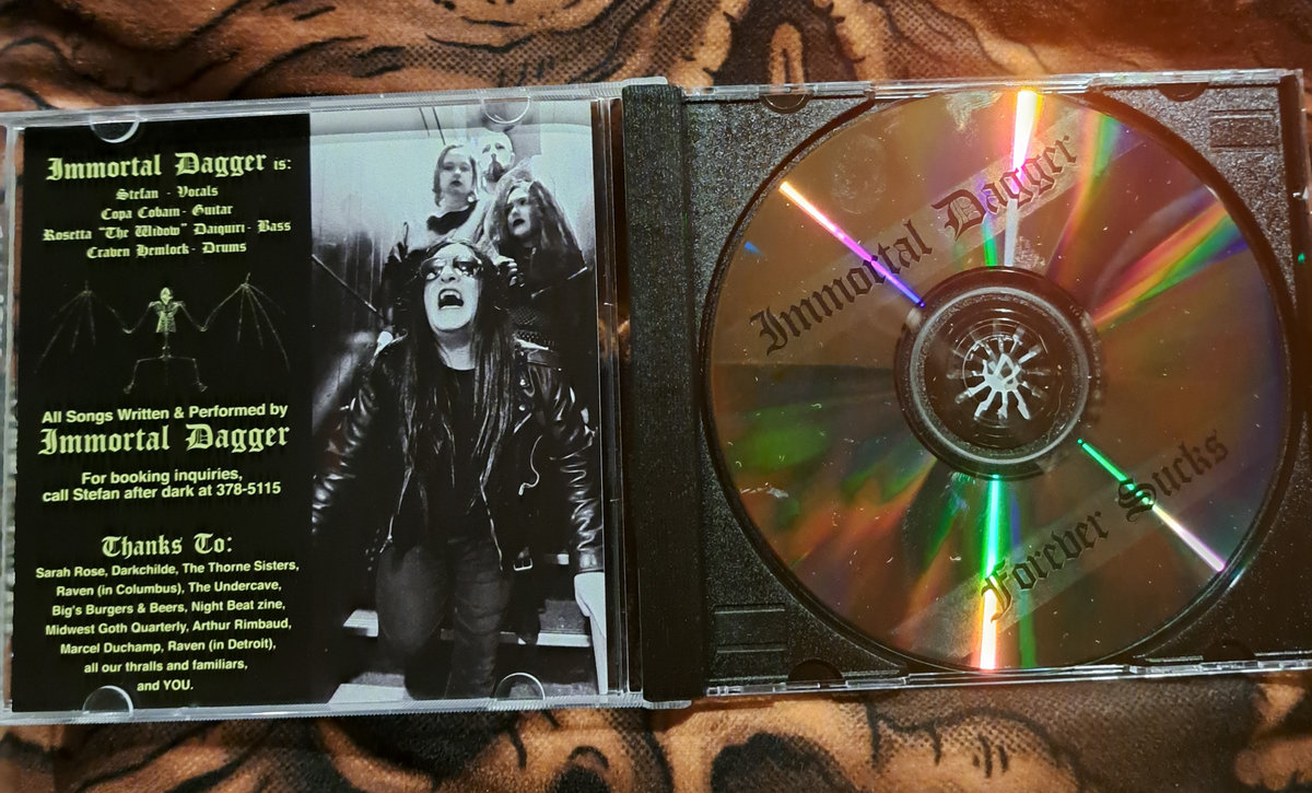 OUT THERE HALLOWEEN MEGA MIX TAPE | Queen Wolf