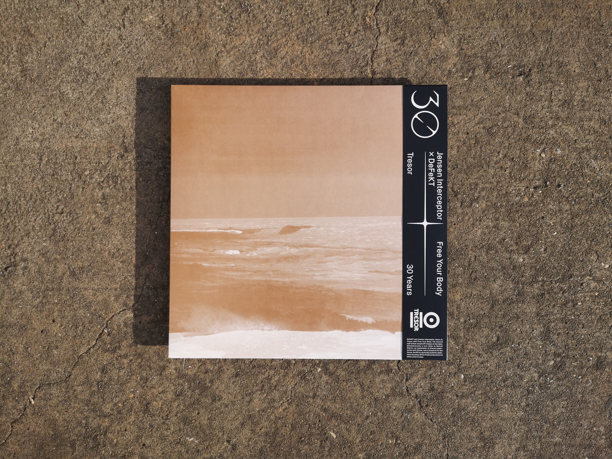 国内で当店のみ ORGANIC EMOTION - Spray-Faded Ticket Graphic On The Run OTR.009 Superflow Squeeze Marker Paint 18 mm – UNFADE