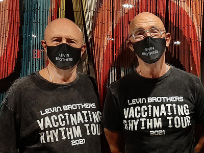LEVIN BROTHERS - VACCINATING RHYTHM TOUR 2021 - T-shirt main photo