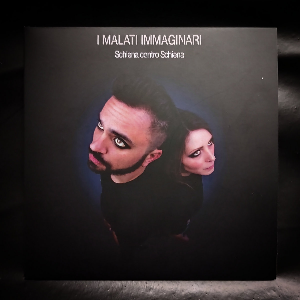 Schiena contro Schiena I Malati Immaginari