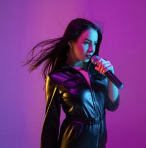 Music | Leo Valentine