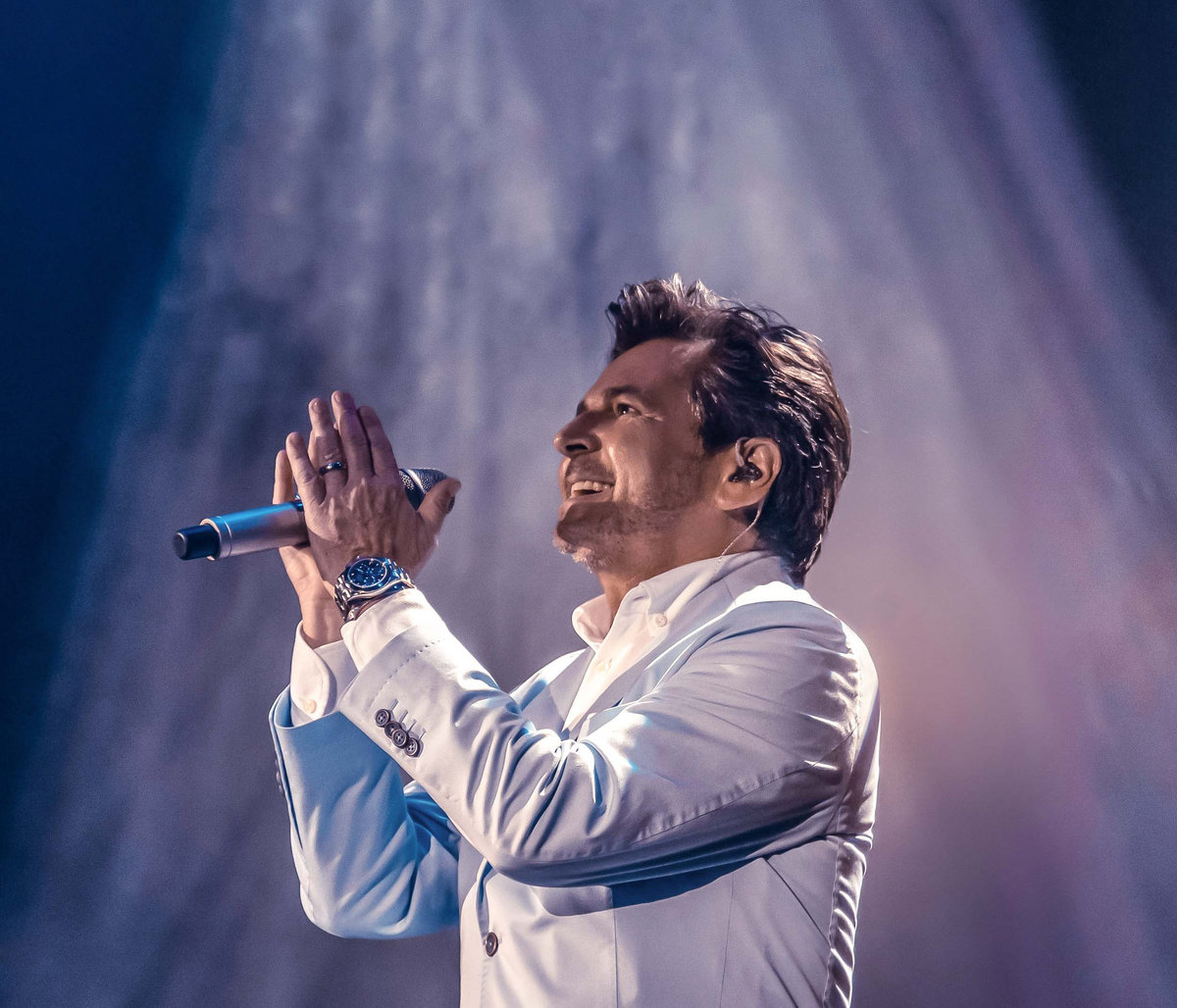 Strong | THOMAS ANDERS