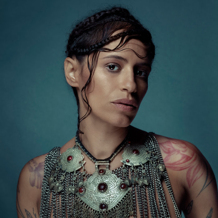 Joyce Muniz