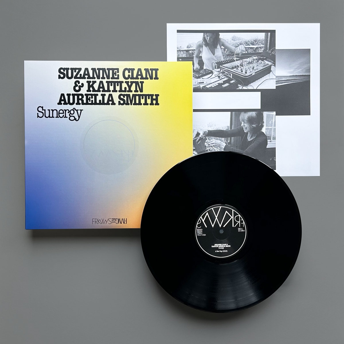 米LP Suzanne Ciani & Kaitlyn Aureli Sunergy (Blue Vinyl) FRKWYS13EXBLUEV Rvng Intl. 未開封 /00260 FRKWYS Vol. 13: Sunergy | Suzanne Ciani & Kaitlyn Aurelia