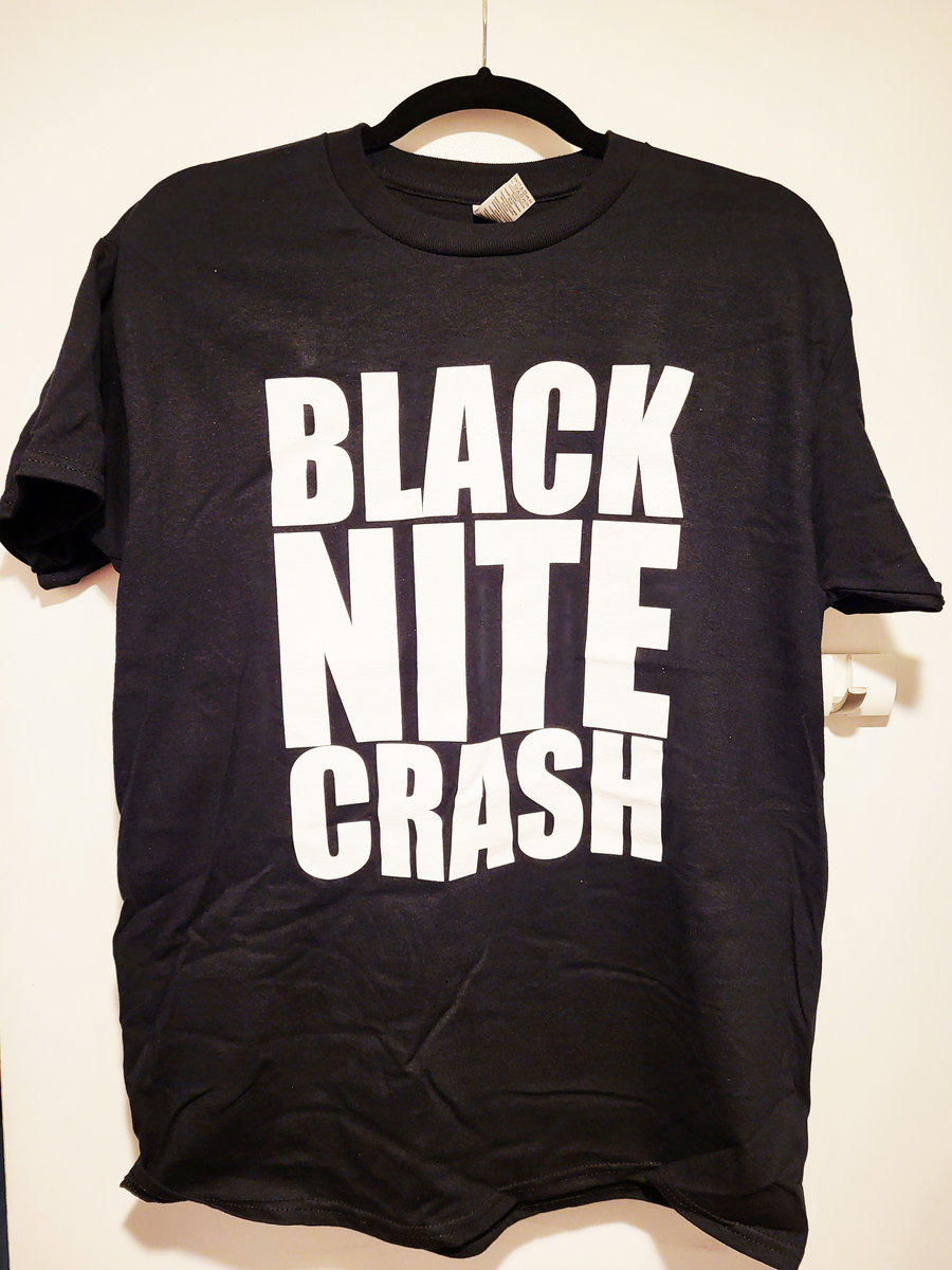 Black nite crash big print t shirt black nite crash