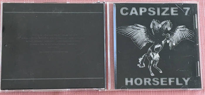 Capsize 7 — Photo