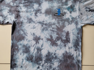 PACK CD + t-shirt lil blue tie dye + affiche sérigraphiée (édition limitée) main photo
