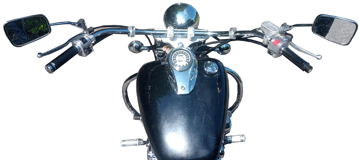 Yamaha Dragstar 650 1997 Cruiser Motorcycle photo detail