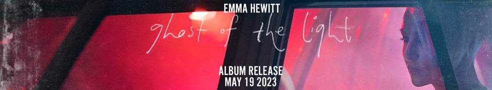 Emma Hewitt — Photo