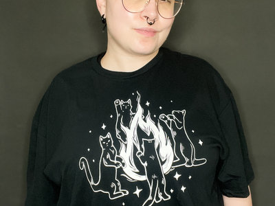 T-Shirt: Campfire Kitty Seance main photo