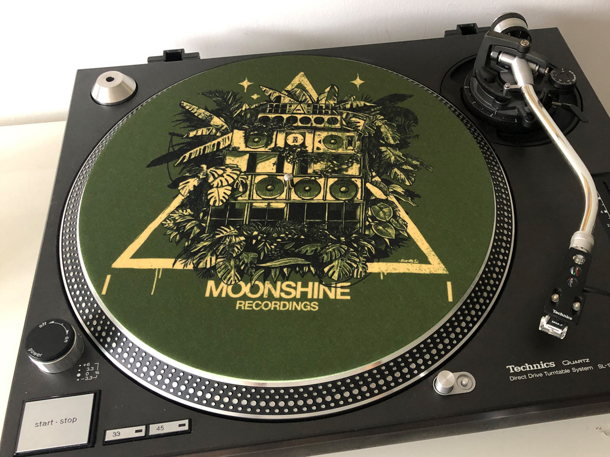 Moonshine Recordings x Dub meets Techno slipmat | Moonshine Recordings