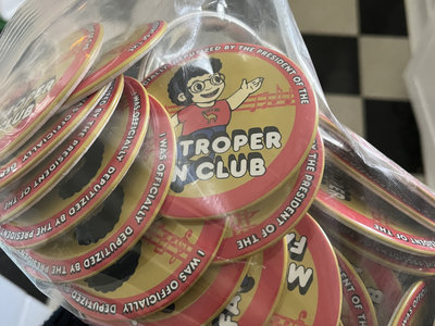 "Mo Troper Fan Club" commemorative button main photo