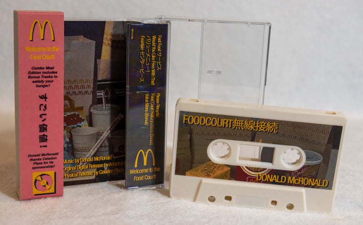 Food Court 無​線​接​続 (Combo Meal Edition) | Donald McRonald