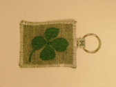 Keyring with four-leaf clover (available in 3 colours) photo 