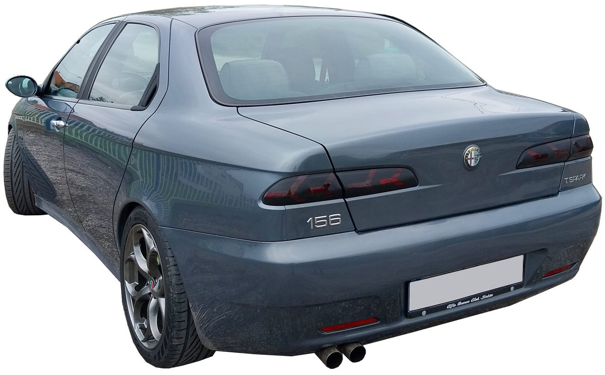 Alfa Romeo 156 2003 Large Family Car photo detail