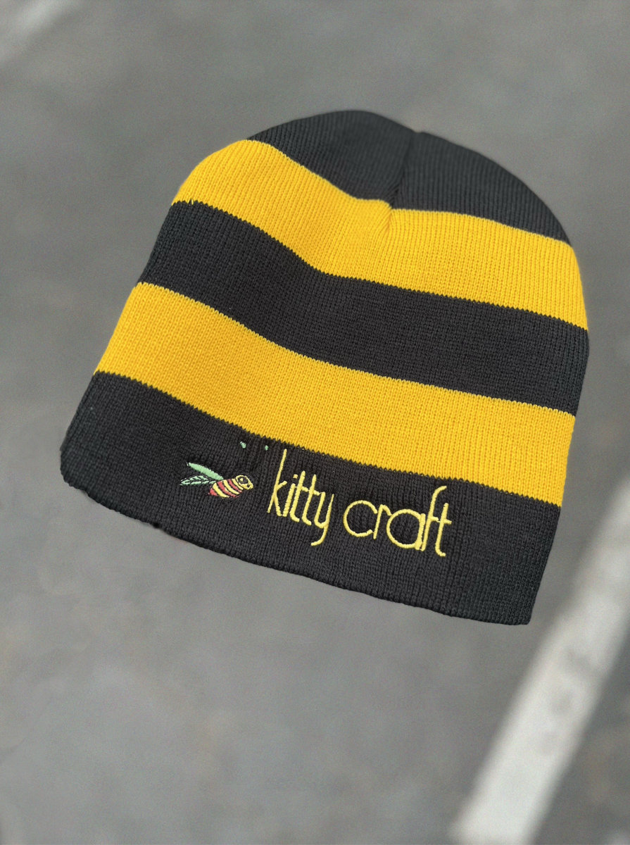 bumble bee beanie / Beats & Breaks from the Flower Patch