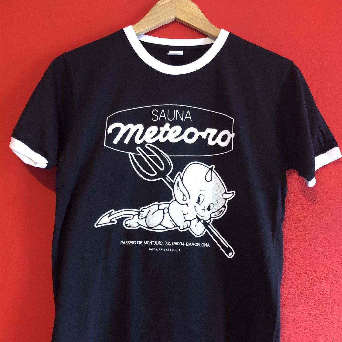 Camiseta SAUNA METEORO x Hot Stuff Bootleg Ringer Discos Meteoro