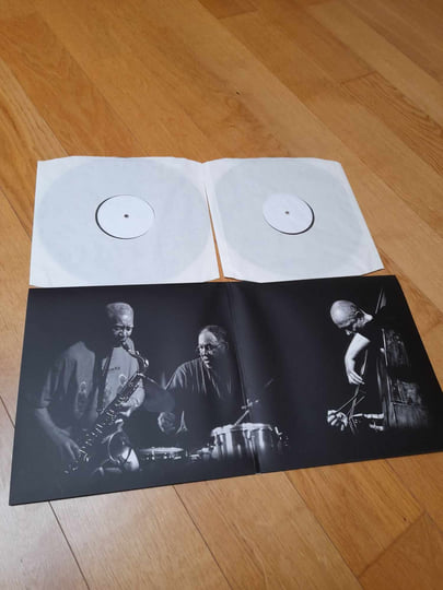 Bass solo | Kidd Jordan, Peter Kowald, Alvin Fielder