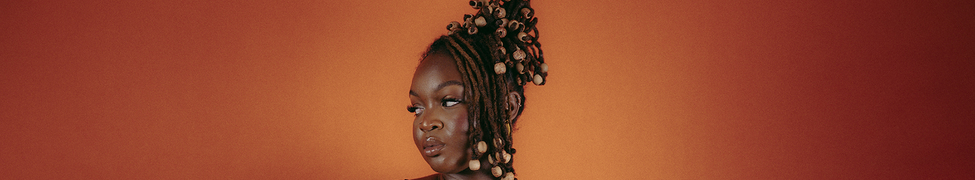 Lizzie Berchie — Photo