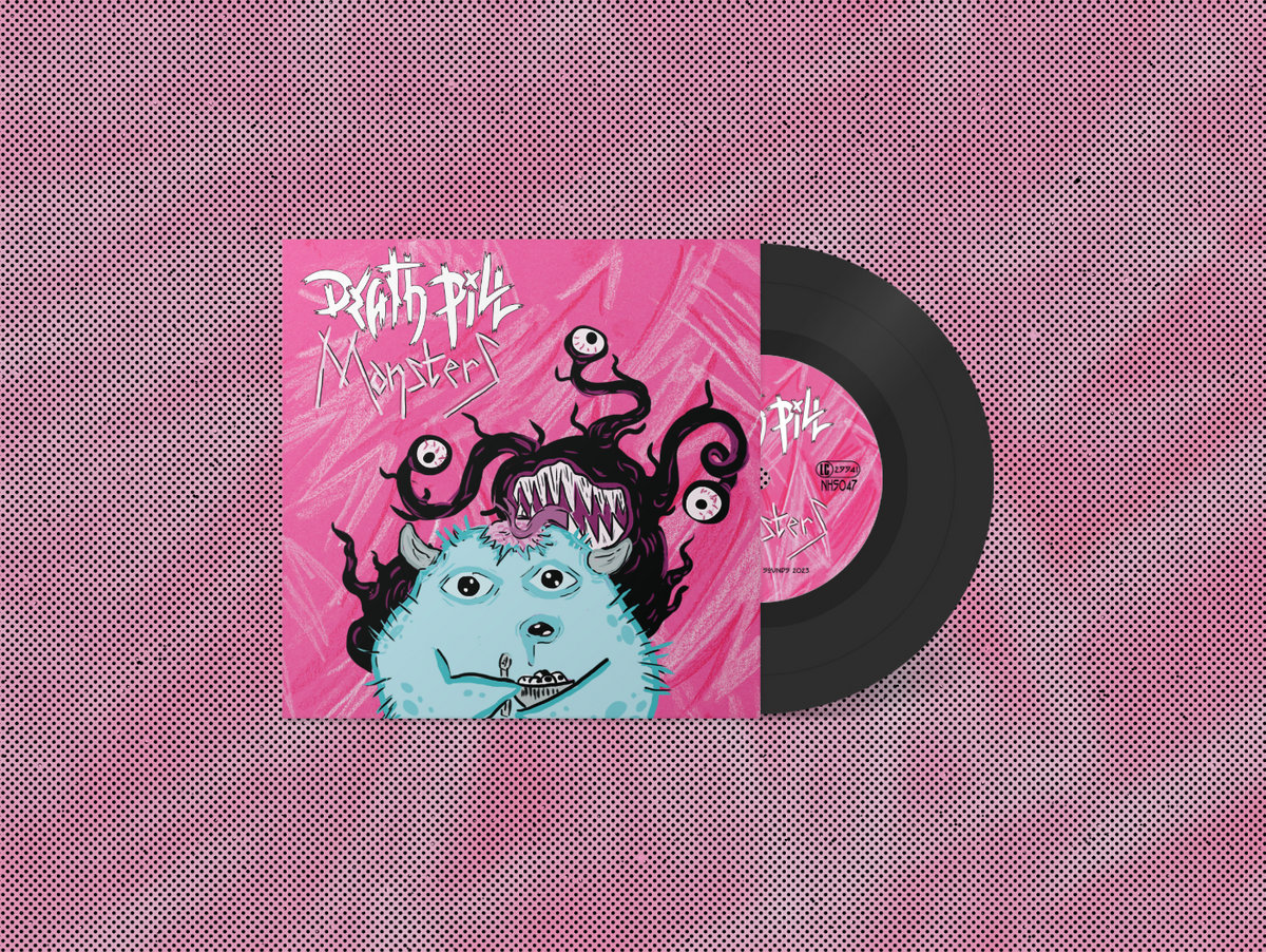 Ltd Edition 7" split single with Shooting Daggers