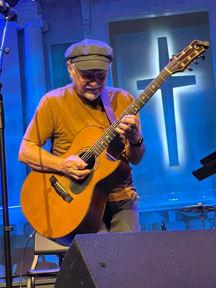 DeYor Performing Arts Center Youngstown, OH (332007) Phil Keaggy