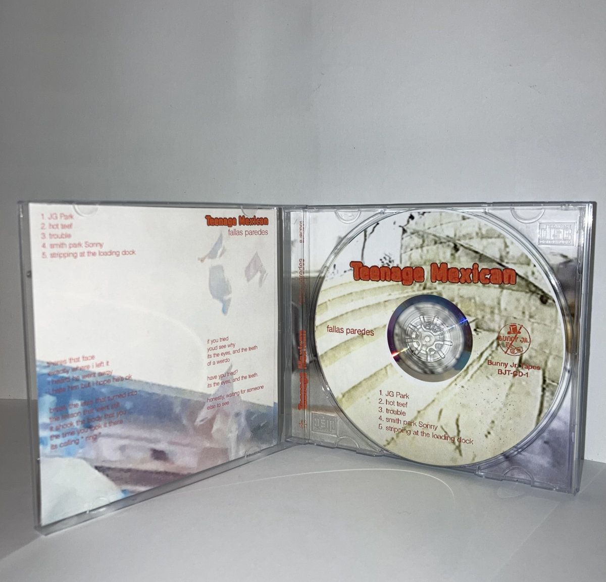 Fallas paredes near me