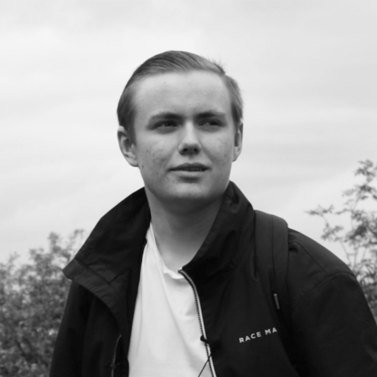 far-apart-albin-l-f