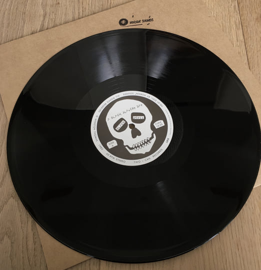 英12” Black Skull A Black Slavery Day HS01 Two-Can Records, Hornin Sounds /00250 Black Skull – A Black Slavery Day – Vinyl (Picture sleeve