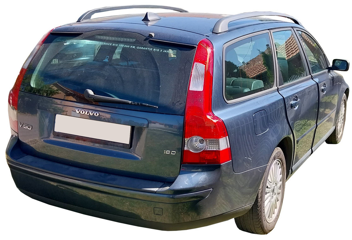 Volvo V50 2004 compact car photo detail