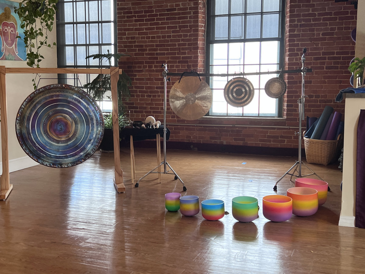 Singing bowl & Gong bath Sound Healing VT
