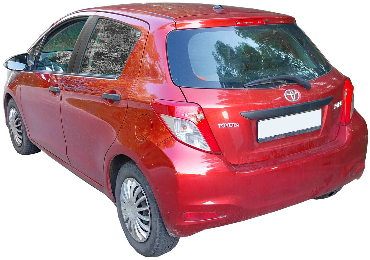 Toyota Yaris 2011 subcompact supermini car photo detail