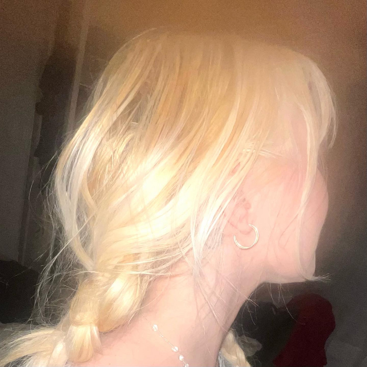 devil on my shoulder | Chloe Cherrie