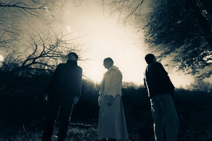 Music | broken little sister