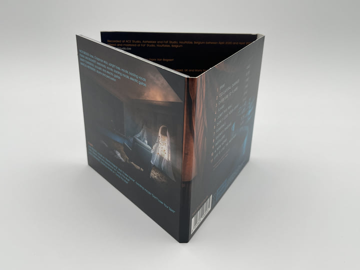 8mm | Fish On Friday | Melodic Revolution Distribution