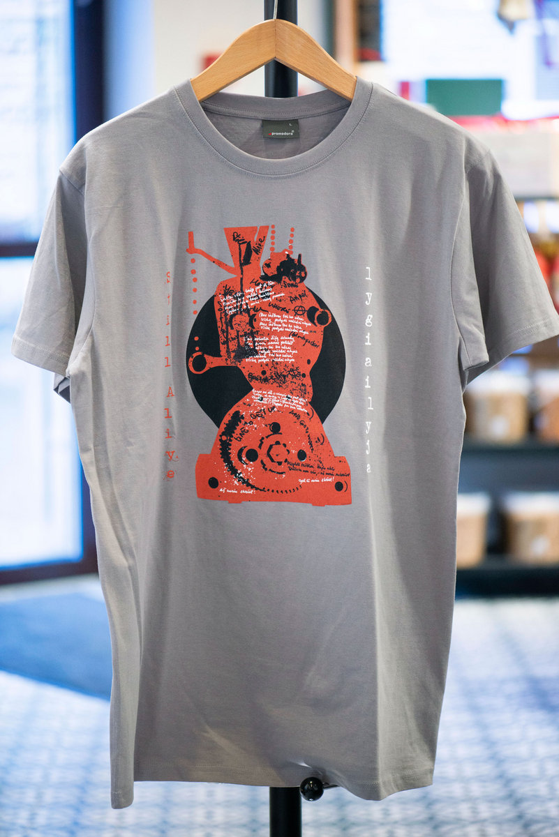 Lygiailyja Still Alive T-shirt Grey | Lygiailyja