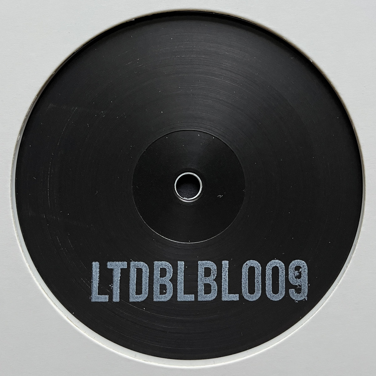 Eloi / LTDBLBL009 (White Vinyl) Eloi / LTDBLBL009 (White Vinyl)