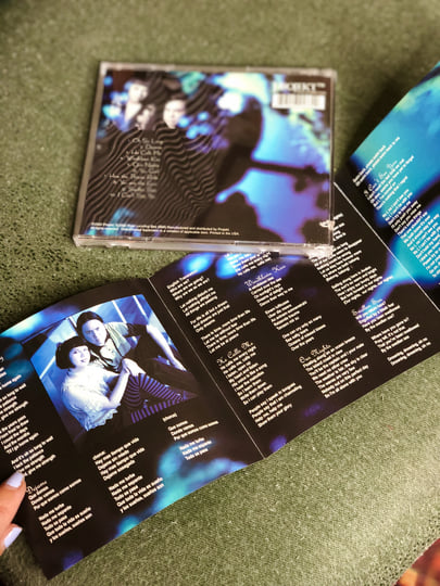 Windblown Kiss | Lovespirals