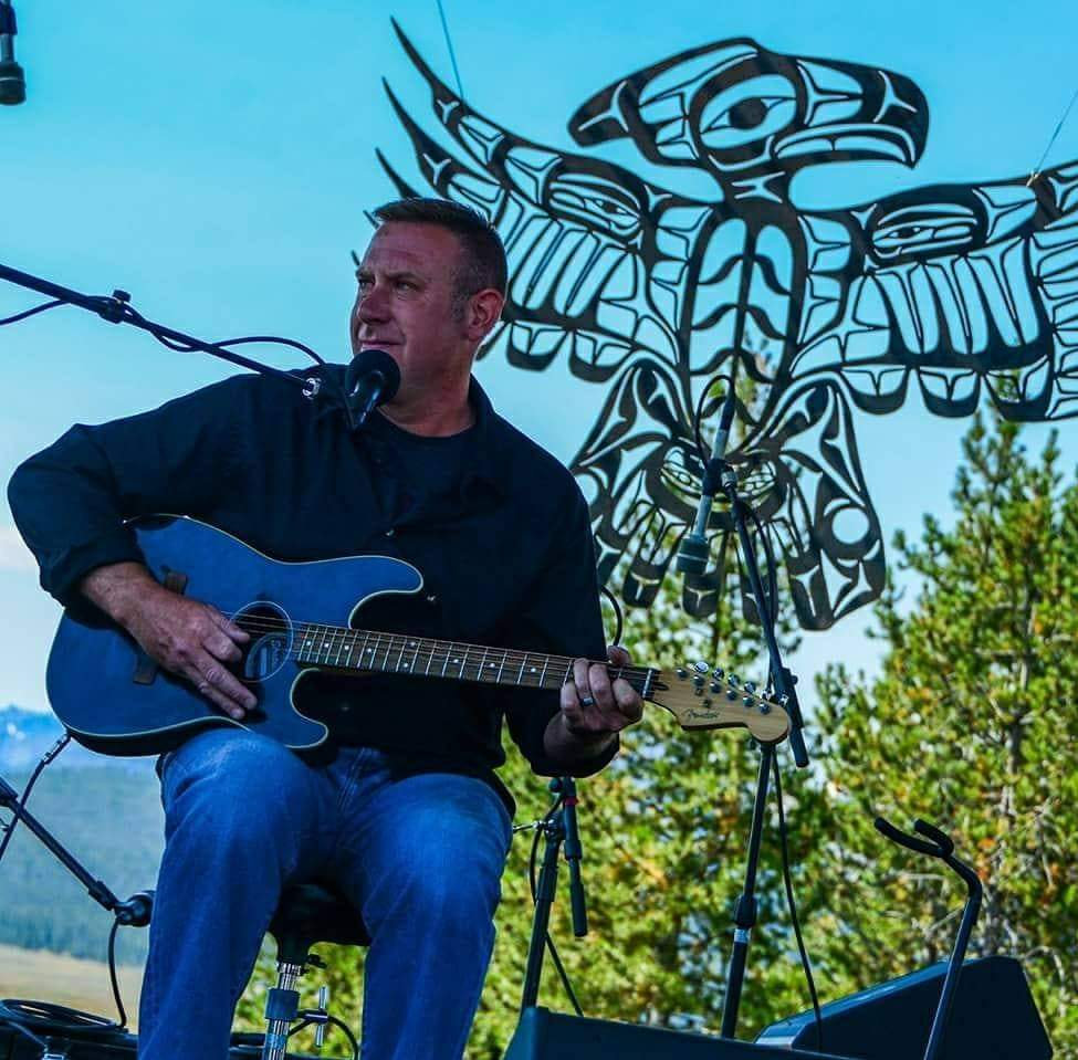 Buckets Of Rain (Bob Dylan Cover) (Live at Gyppo Ale Mill Shelter