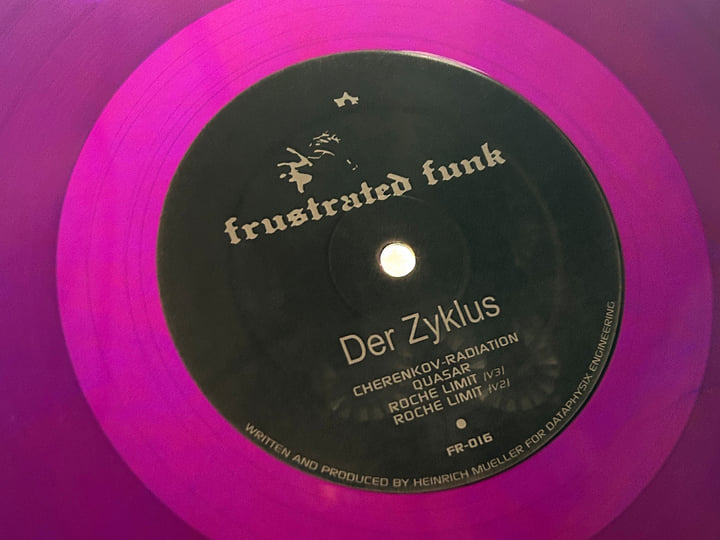 Cherenkov Radiation | Der Zyklus | Frustrated Funk