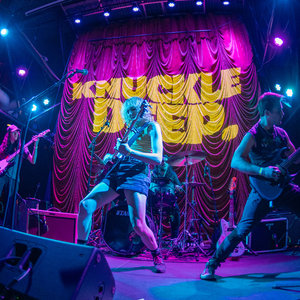 Knuckle Deep — Photo