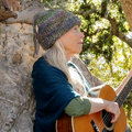 Laurie Lewis photo