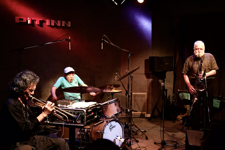 Complete Link | Peter Brötzmann / Toshinori Kondo / Sabu Toyozumi