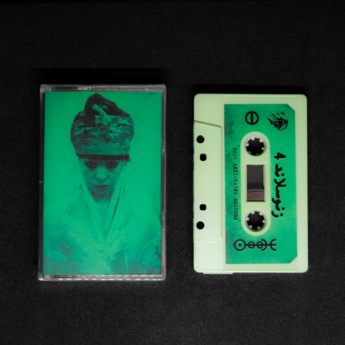 Lezbiyenlar eshaklari bilan bogishadi Yosh gozallar ishtirokidagi onlayn porno videolar