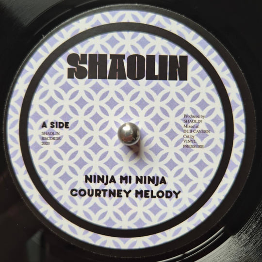 Courtney Melody - Ninja Mi Ninja (Limited 7