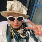 ladyoelectric thumbnail