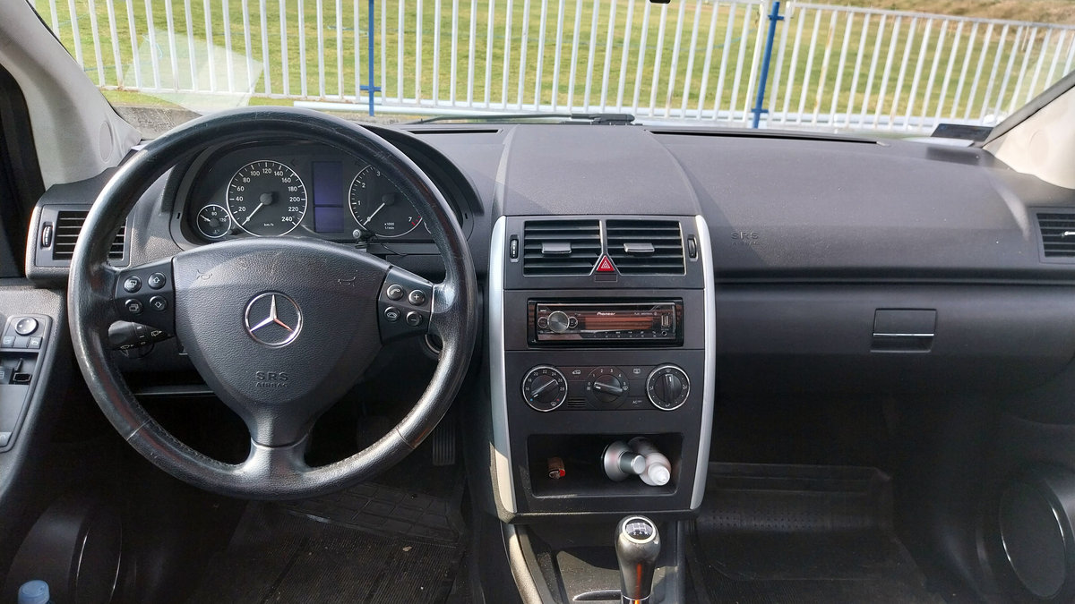 Mercedes Benz A Class W169 2004 subcompact supermini car photo detail