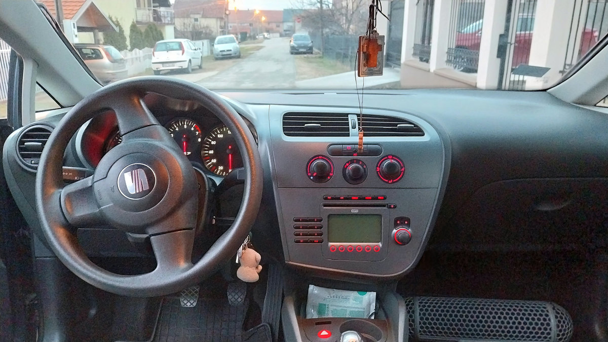 Seat Leon 2005 compact car photo detail