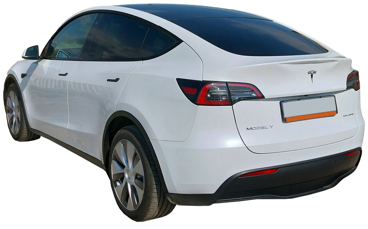 Tesla Model Y 2020 electric mid-size crossover SUV sport utility vehicle photo detail