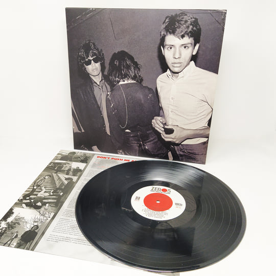 【数々のアワードを受賞】 ME PUSH DON'T AROUND Records Munster | Zeros The | 洋楽