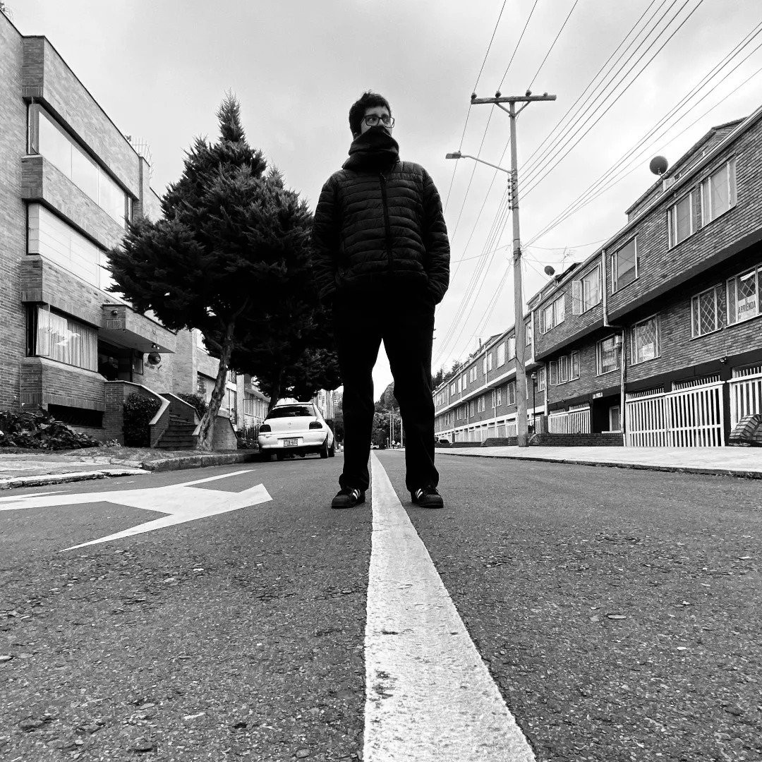 A Mis Recuerdos (Live) | DeHerrera